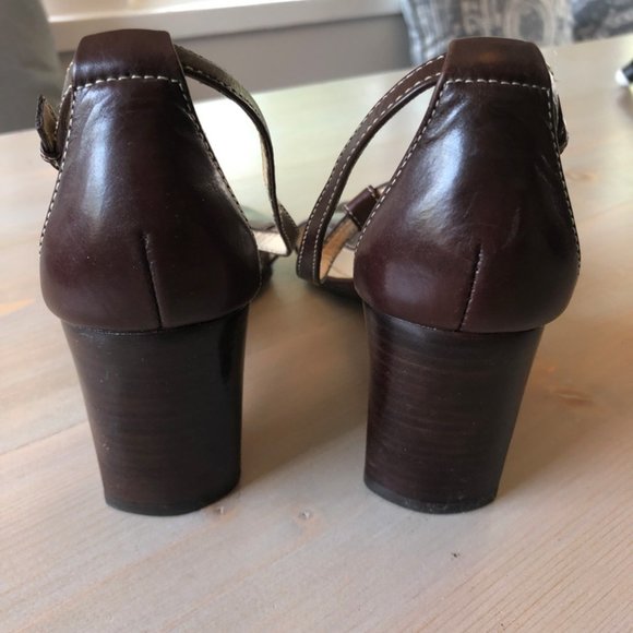 Circa Joan & David Brown T-Strao Sandal - Picture 3 of 13